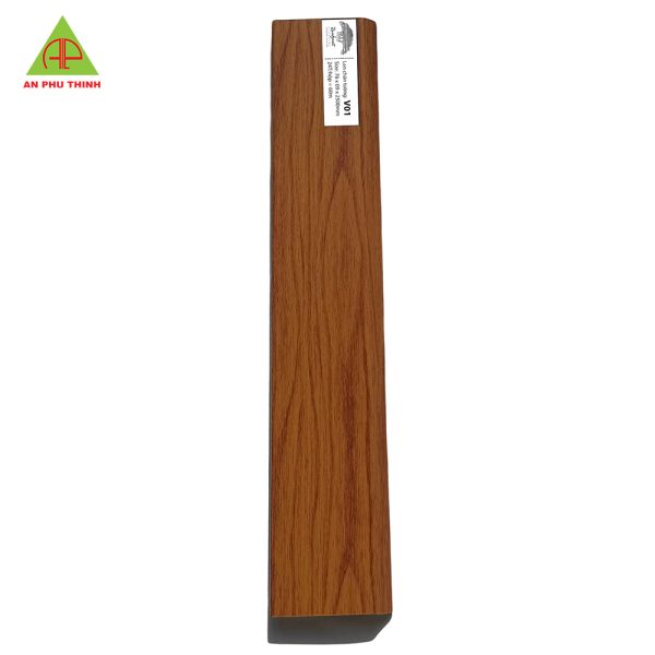 Len chân tường V01