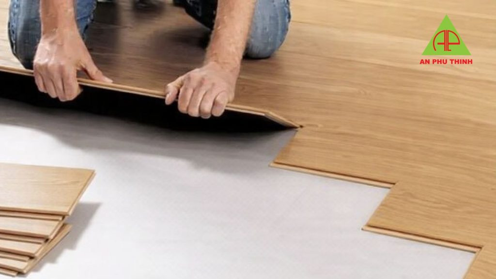 kiểm tra hèm khóa