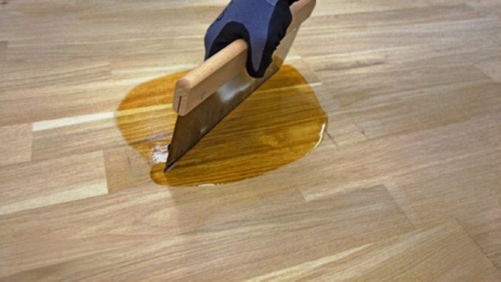 Lớp UV phủ sàn gỗ