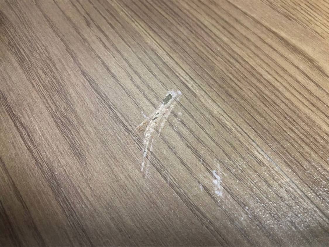 Sàn gỗ bị xước