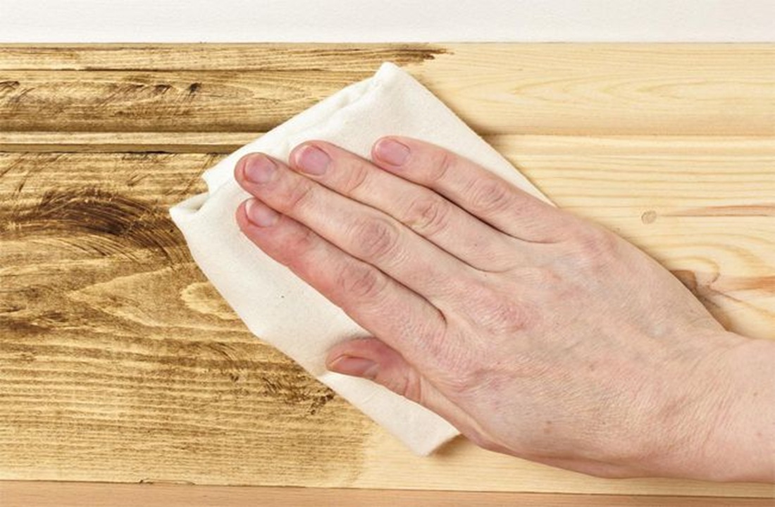 Đánh vecni đồ gỗ 