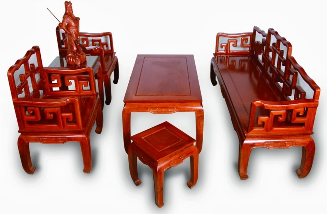 Đánh vecni bàn ghế gỗ 