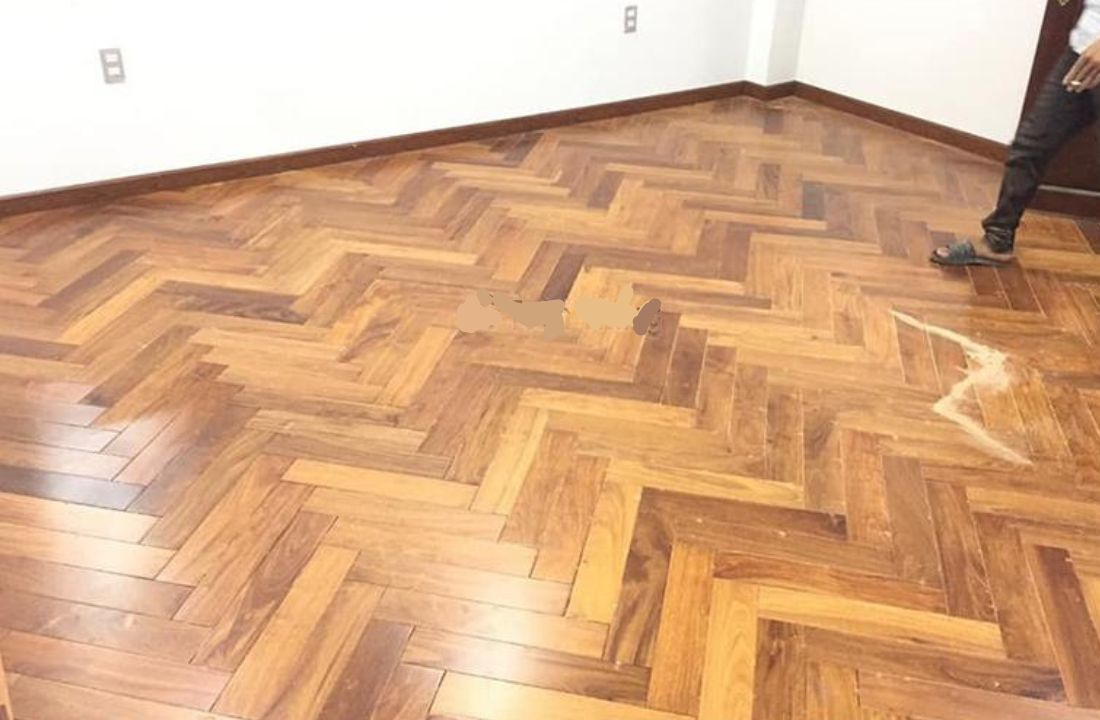 Sàn gỗ căm xe xương cá 